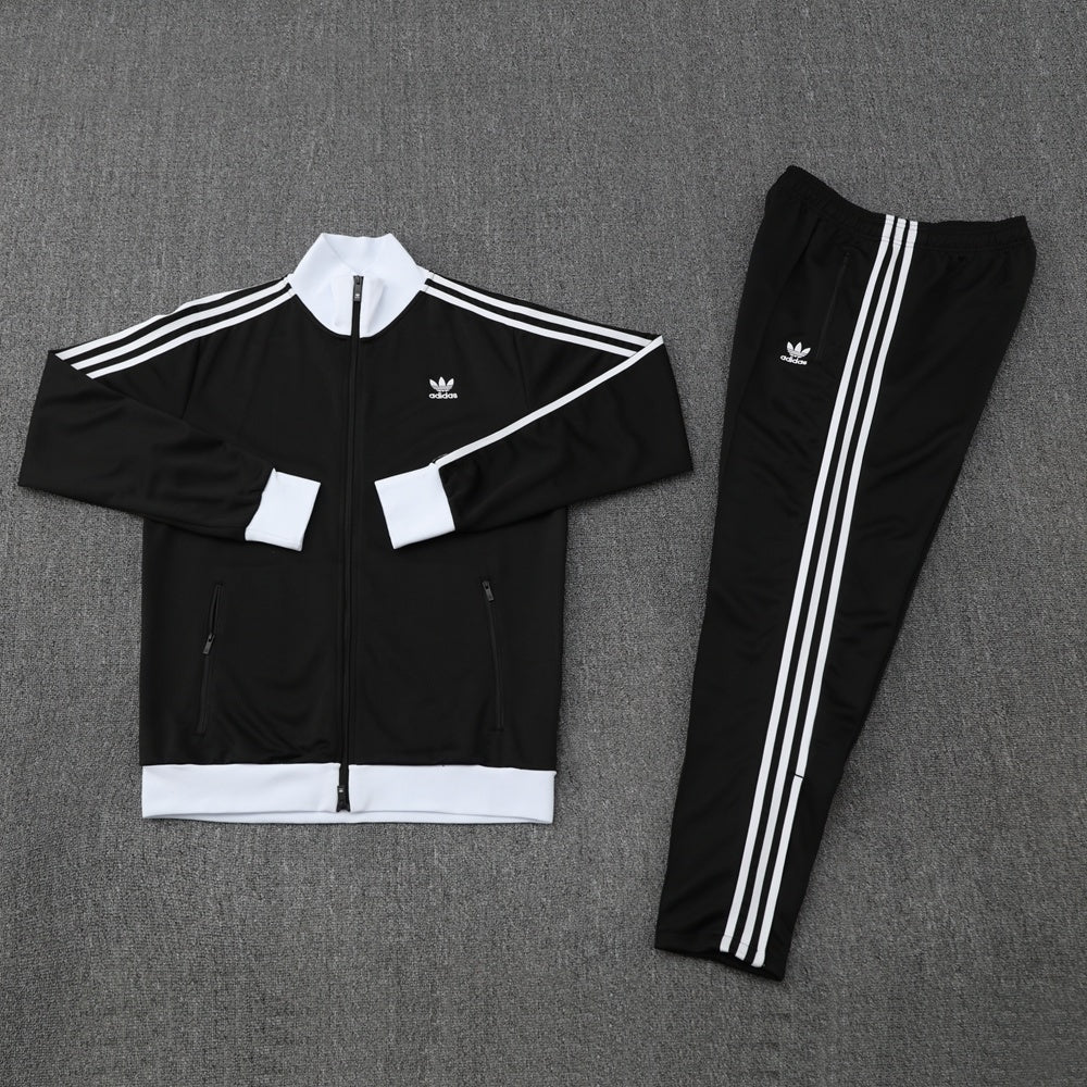 SURVETEMENT ADIDAS