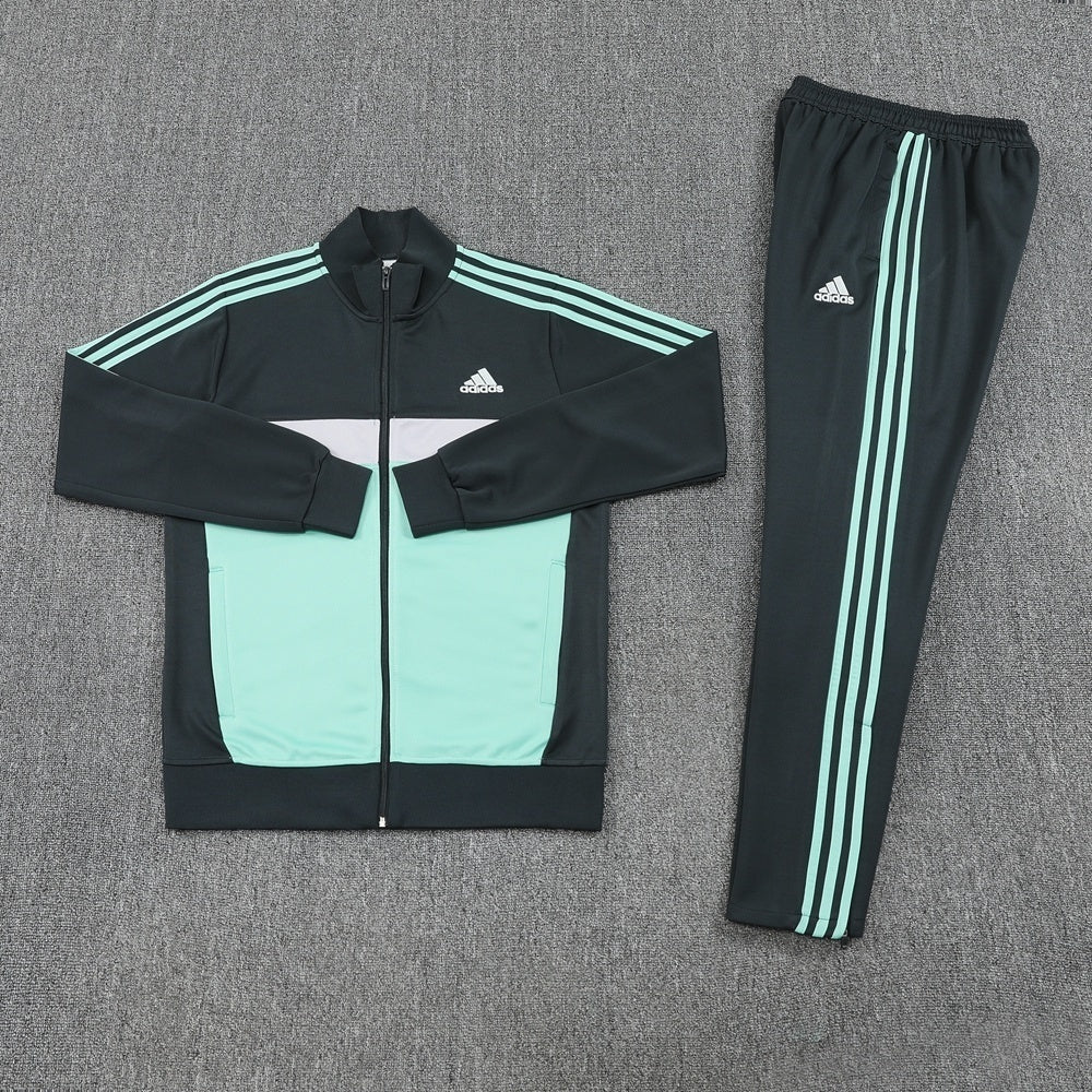 SURVETEMENT ADIDAS