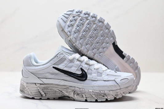 NIKE VOMERO P6000