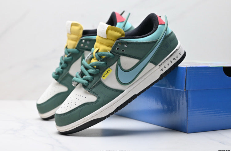 NIKE DUNK