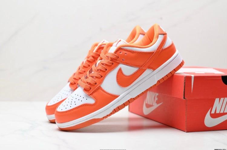 NIKE DUNK