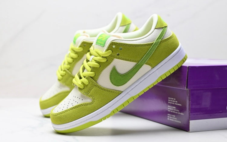 NIKE DUNK
