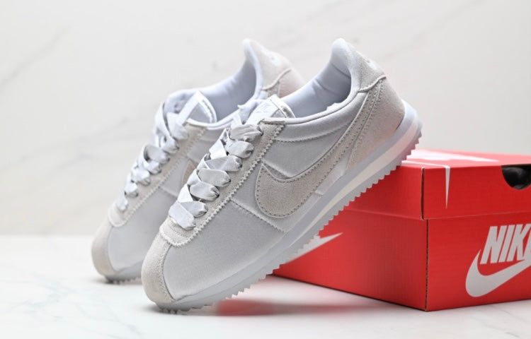 NIKE CORTEZ
