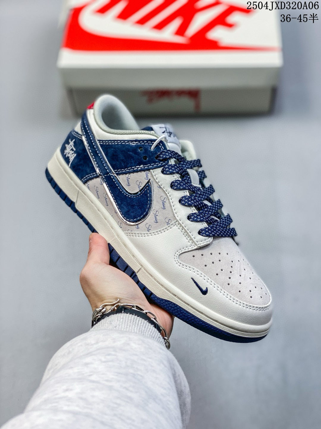 NIKE DUNK