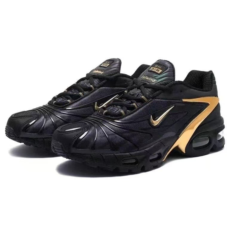 NIKE TAILWIND