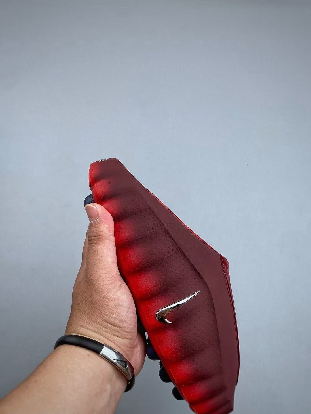 NIKE MIND 001