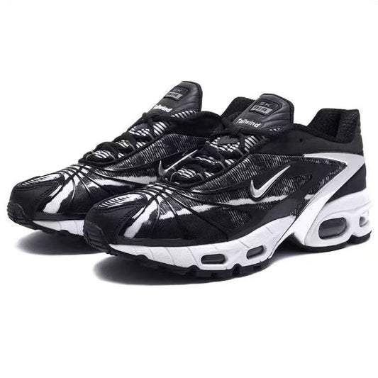 NIKE TAILWIND