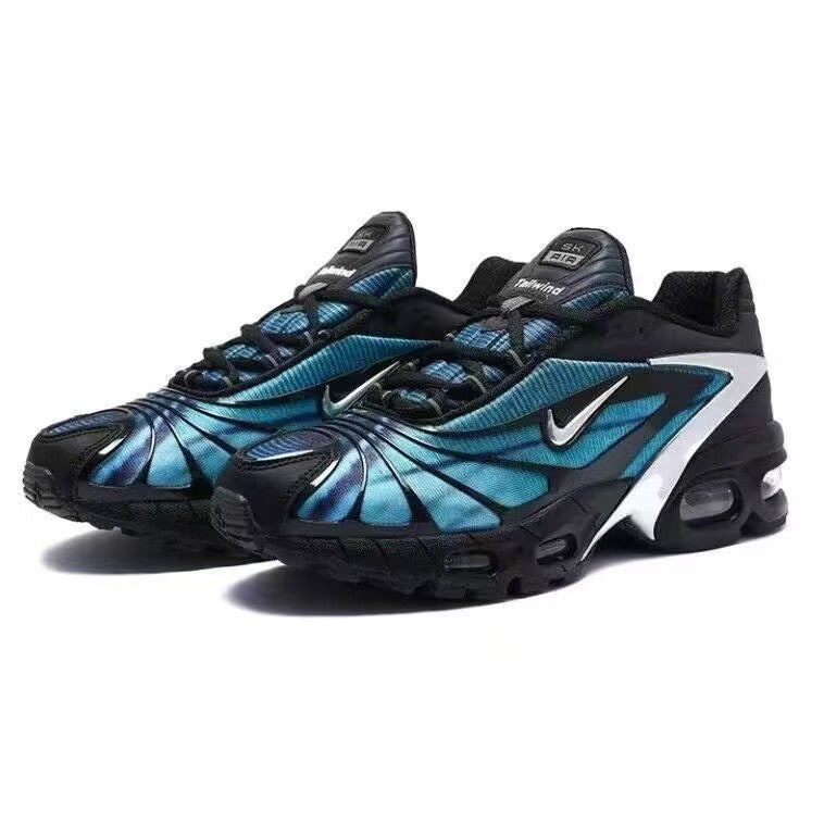 NIKE TAILWIND