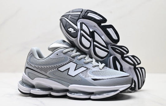 NEW BALANCE 2000