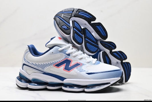 NEW BALANCE 2000