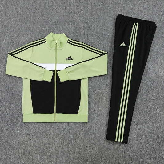 SURVETEMENT ADIDAS