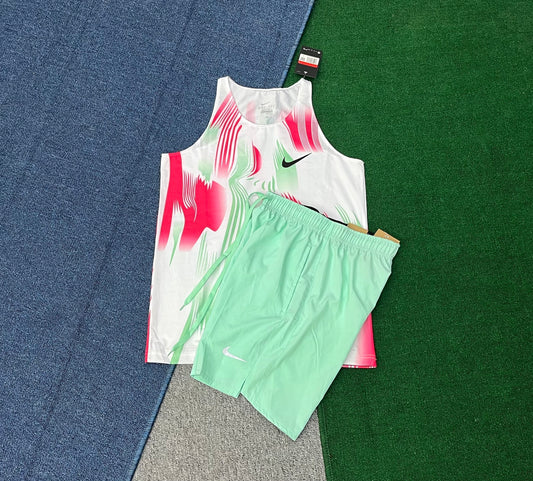ENSEMBLE SHORT DEBARDEUR NIKE