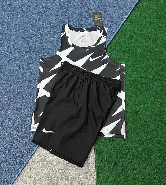 ENSEMBLE SHORT DEBARDEUR NIKE