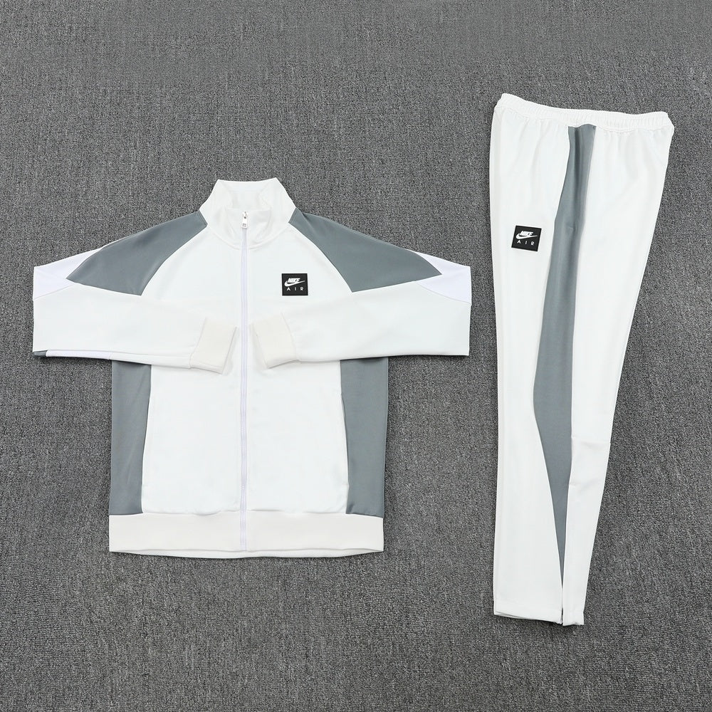 SURVETEMENT NIKE