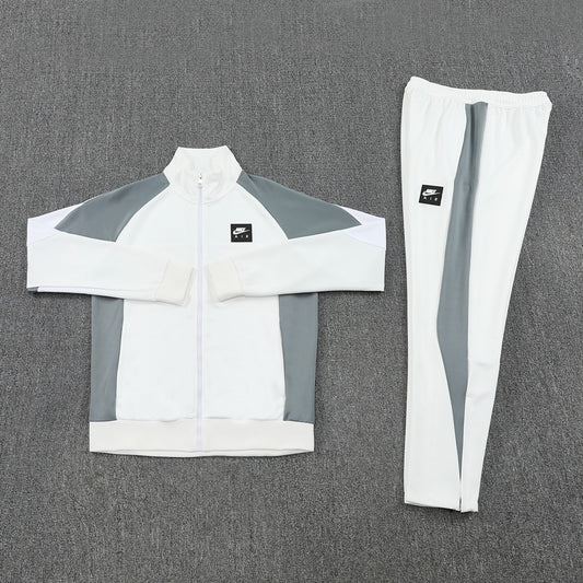 SURVETEMENT NIKE