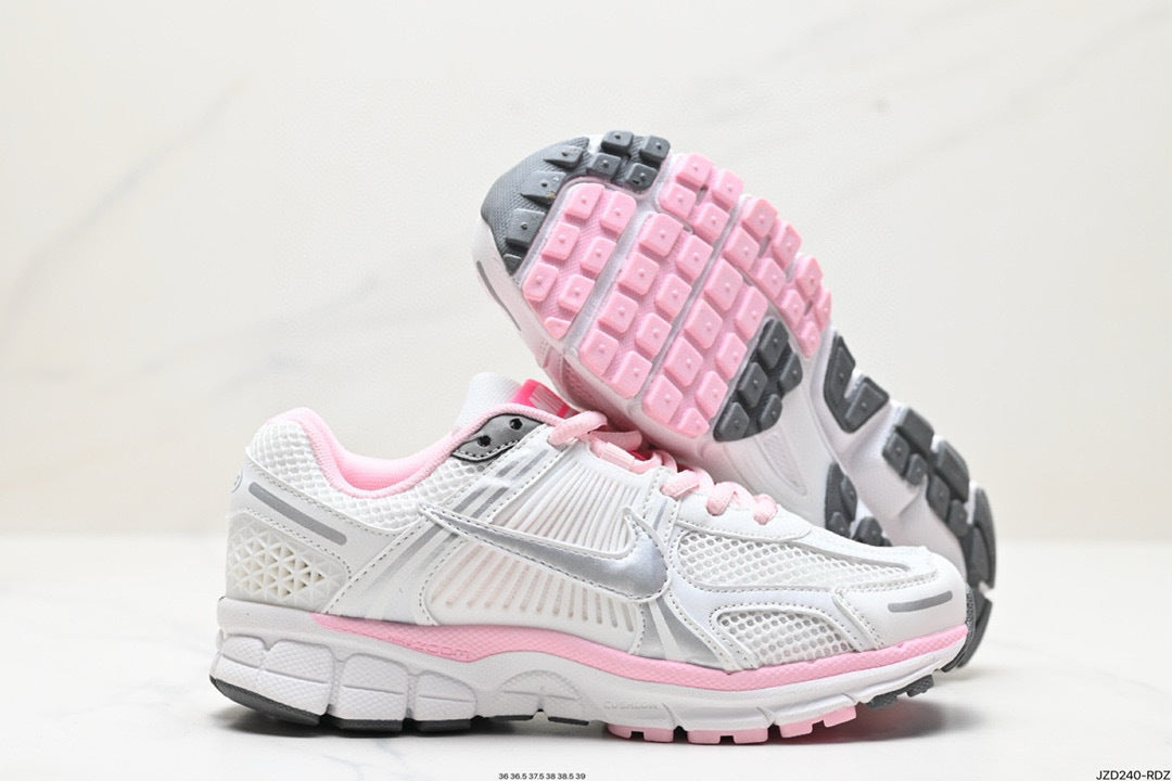 NIKE VOMERO P6000