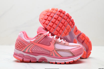 NIKE VOMERO P6000
