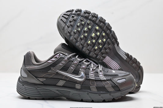 NIKE VOMERO P6000