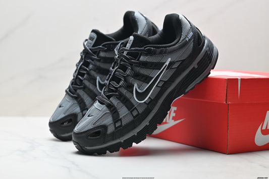 NIKE VOMERO P6000