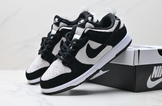 NIKE DUNK
