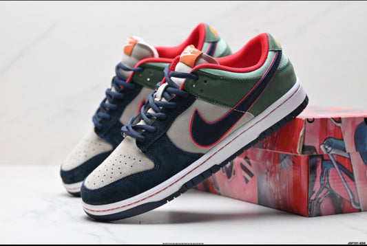 NIKE DUNK