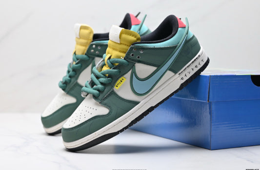 NIKE DUNK