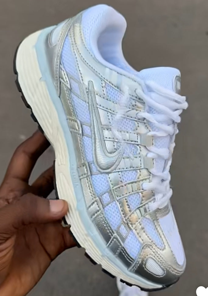 NIKE VOMERO P6000