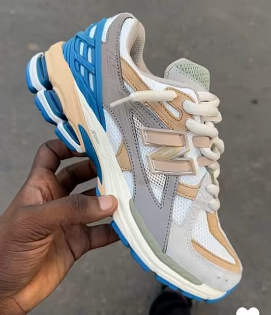 NEW BALANCE