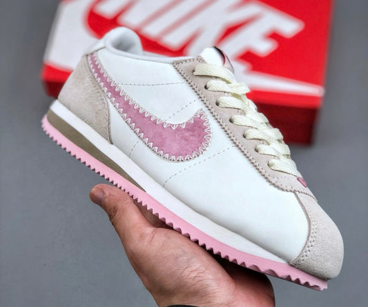 NIKE CORTEZ