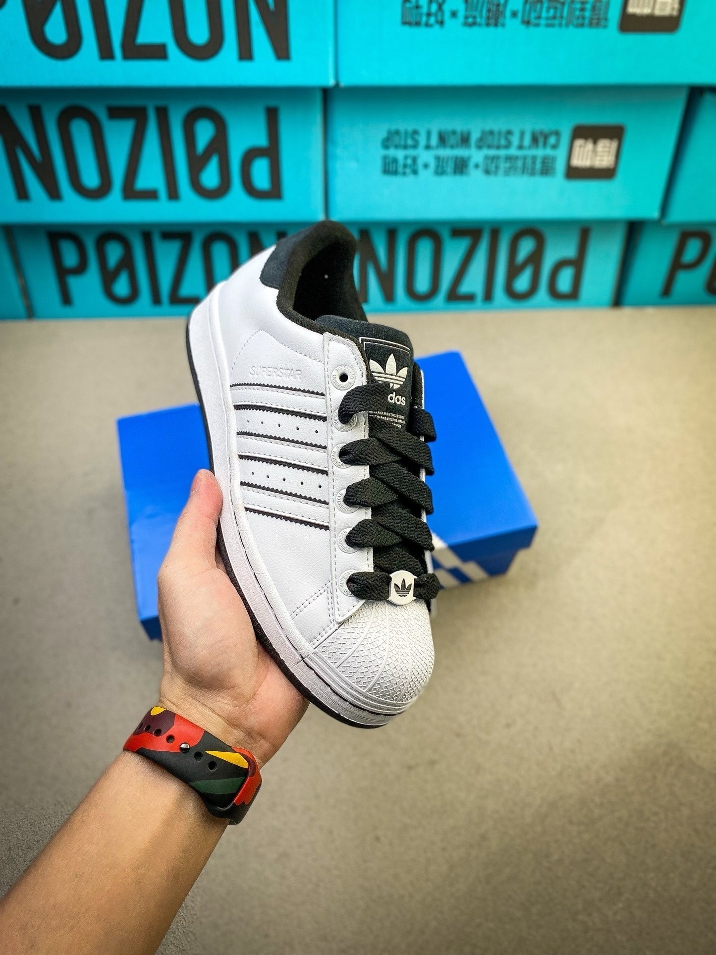 SUPERSTAR ADIDAS