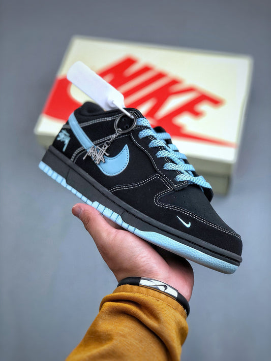 NIKE DUNK