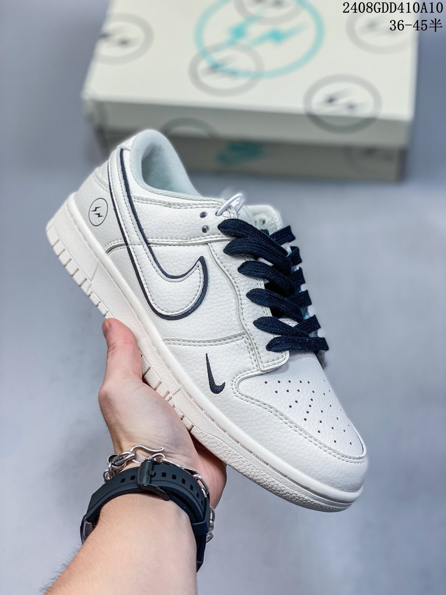 NIKE DUNK