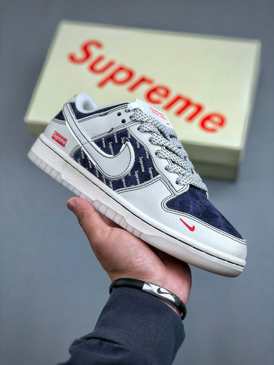 NIKE DUNK