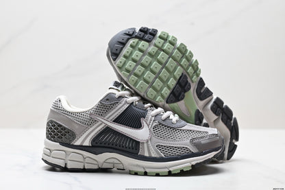 NIKE VOMERO P6000