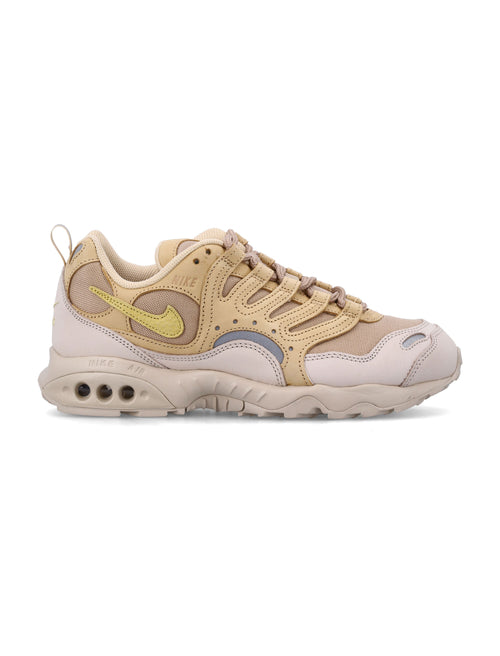 4 NIKE Air Terra